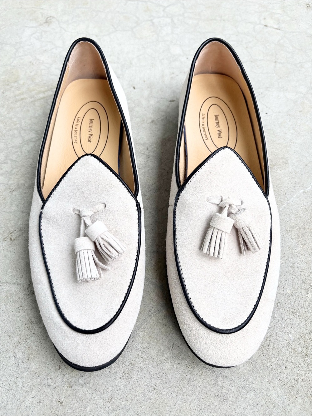 Journey West Off White Suede Tassel Loafers Minimalist Slip On Flats Shoes 8.5